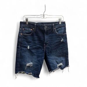 Dark wash men’s jean shorts